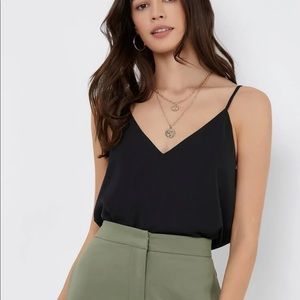 BLACK V-NECK CAMI | XSMALL [2]